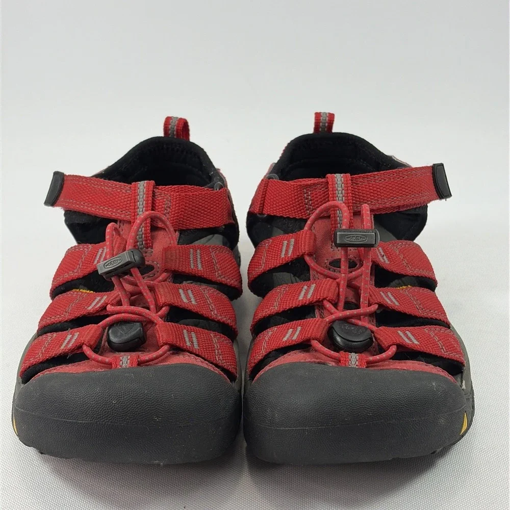 KEEN Newport H2 Sandals Big Kids Size 3Y EU 3 Waterproof Outdoor Red Shoes